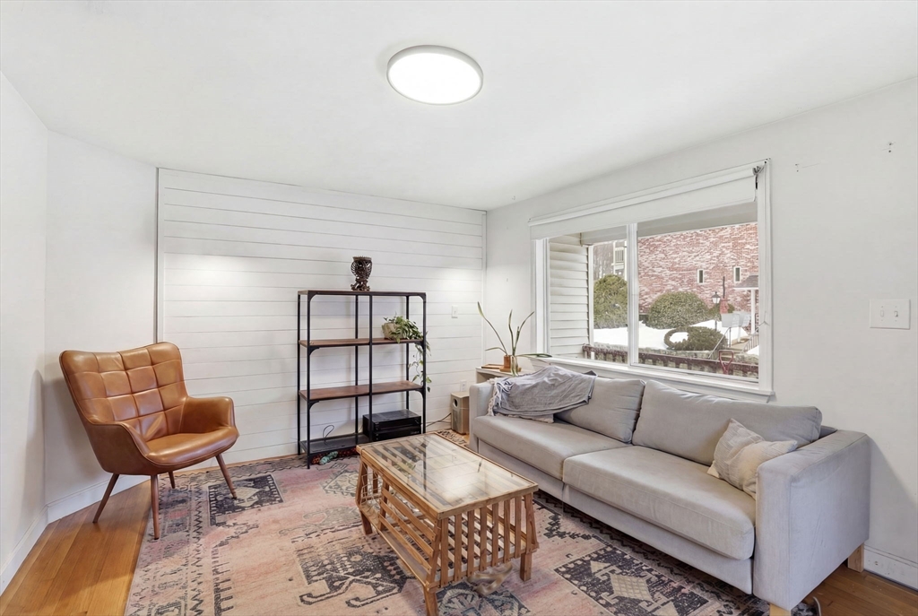 39 Cross Street Quincy, MA 02169 - Photo 4 of 42