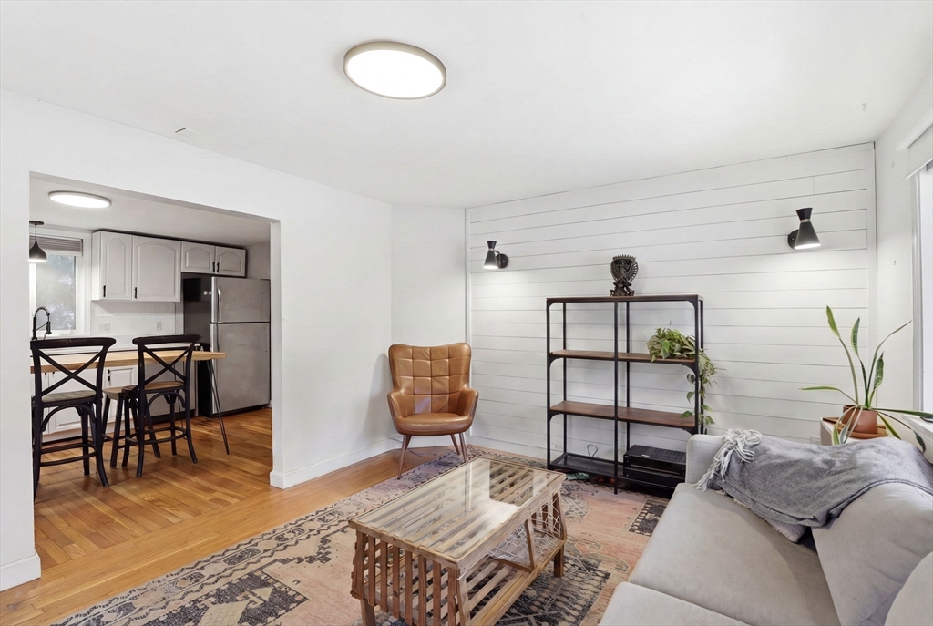 39 Cross Street Quincy, MA 02169 - Photo 5 of 42