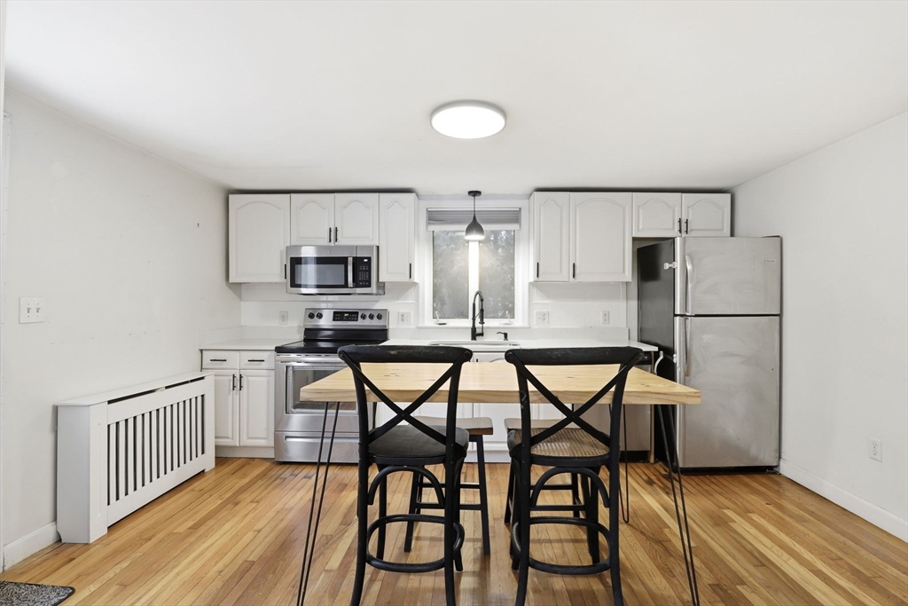 39 Cross Street Quincy, MA 02169 - Photo 7 of 42