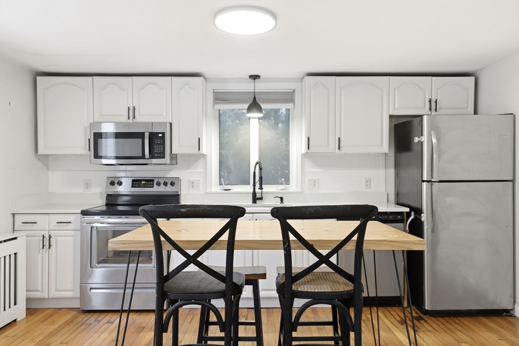 39 Cross Street Quincy, MA 02169 - Photo 8 of 42