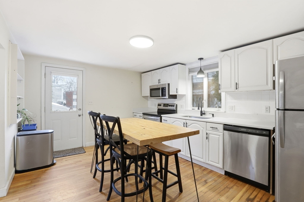 39 Cross Street Quincy, MA 02169 - Photo 9 of 42