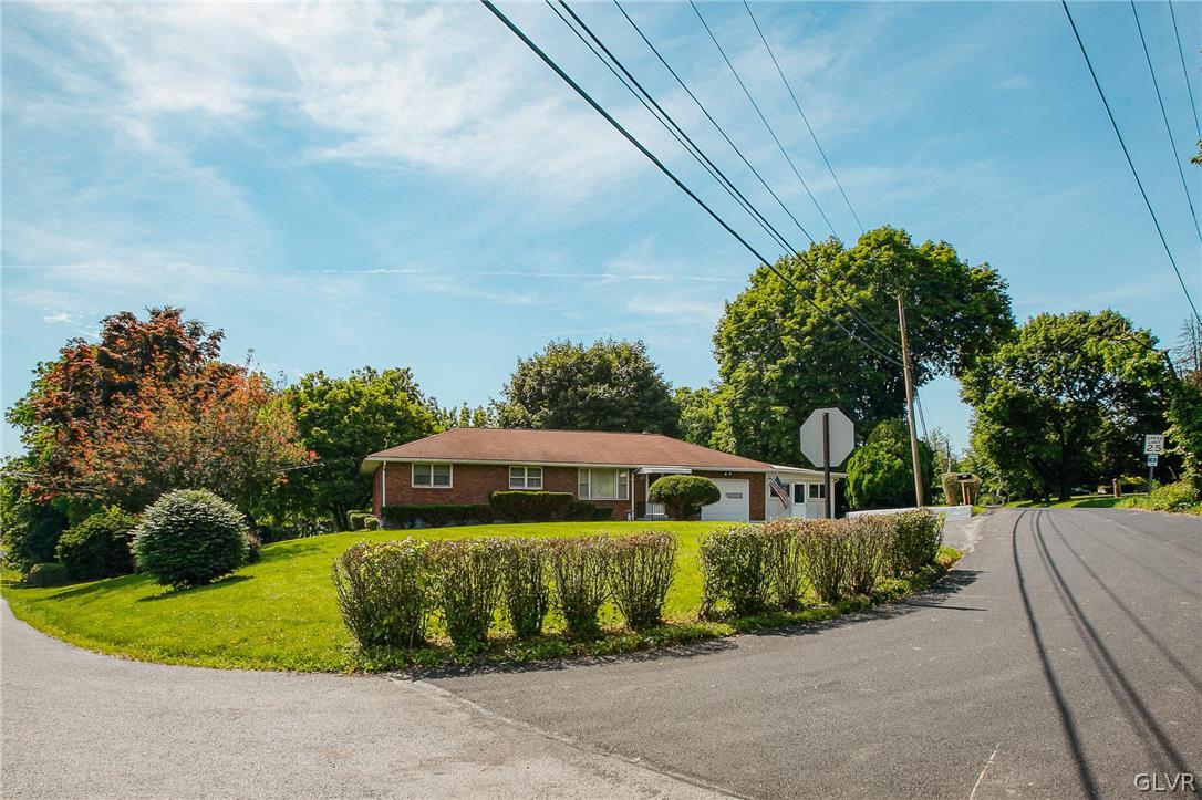 3990 Seiples Station Road Whitehall, PA 18052 - Photo 3 of 23 Gallery Image 3