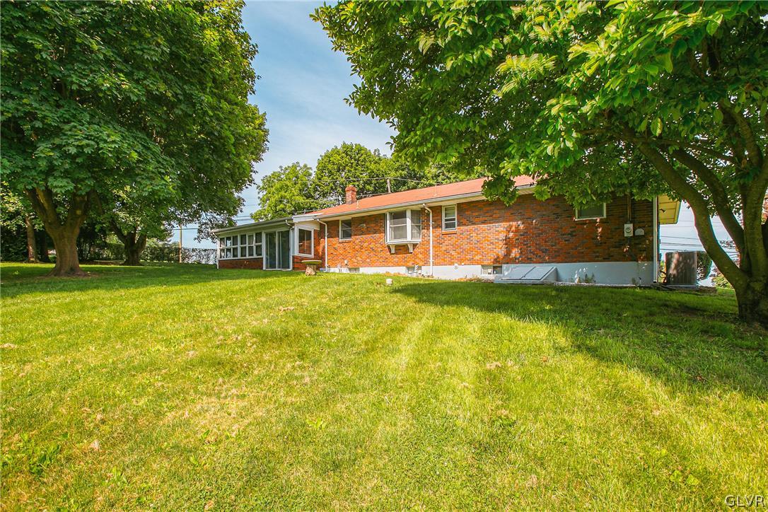 3990 Seiples Station Road Whitehall, PA 18052 - Photo 9 of 23 Gallery Image 9