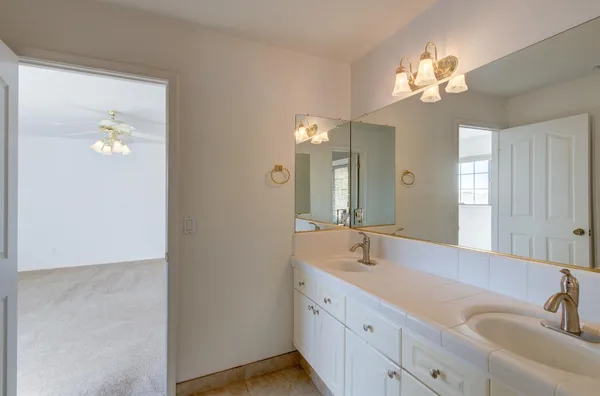 $2,400 | 19580 Watts Valley Road, Sanger, CA 93657