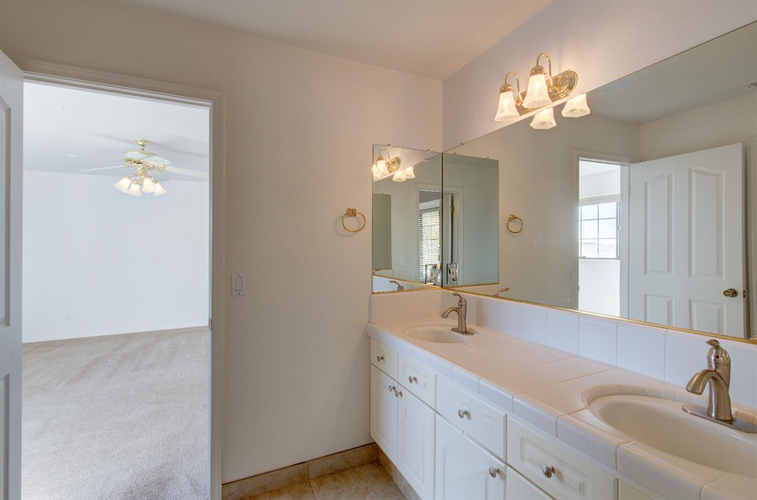 19580 Watts Valley Road Sanger, CA 93657 - Photo 14 of 22