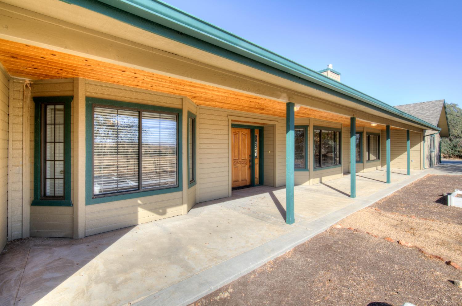 19580 Watts Valley Road Sanger, CA 93657 - Photo 2 of 22