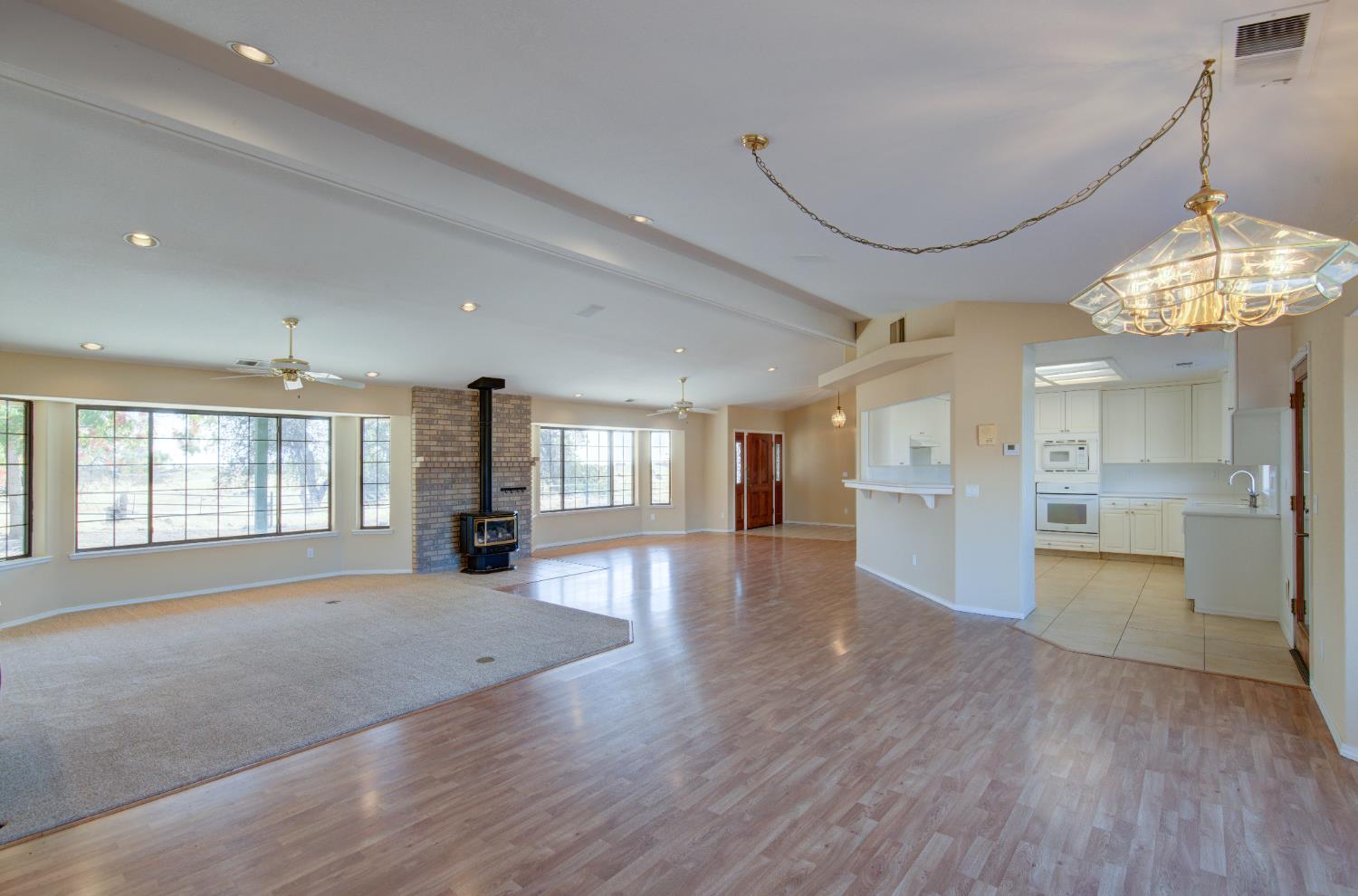 19580 Watts Valley Road Sanger, CA 93657 - Photo 6 of 22