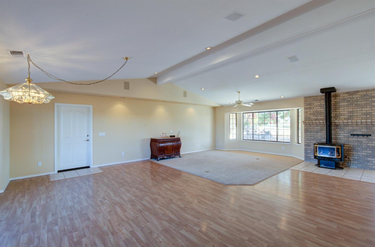 19580 Watts Valley Road Sanger, CA 93657 - Photo 7 of 22