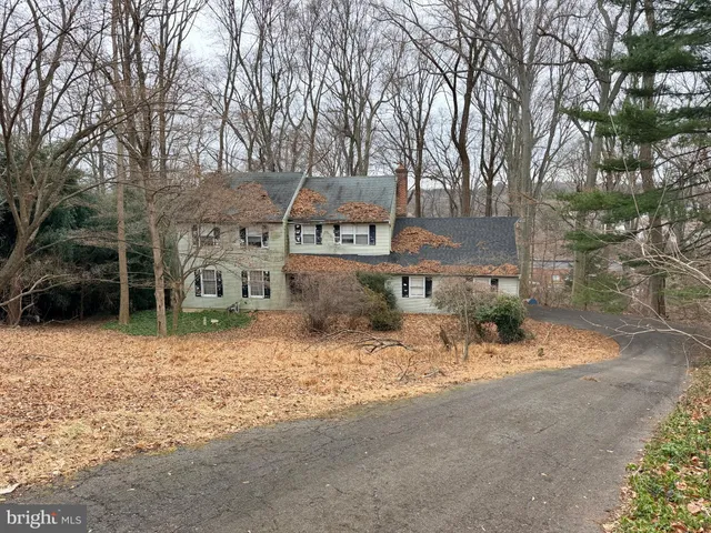 $500,000 | 1038 Edgewood Chase Drive, Glen Mills, PA 19342