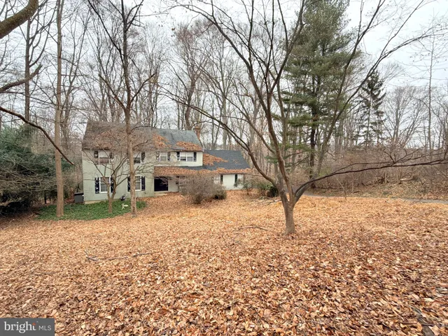 $500,000 | 1038 Edgewood Chase Drive, Glen Mills, PA 19342