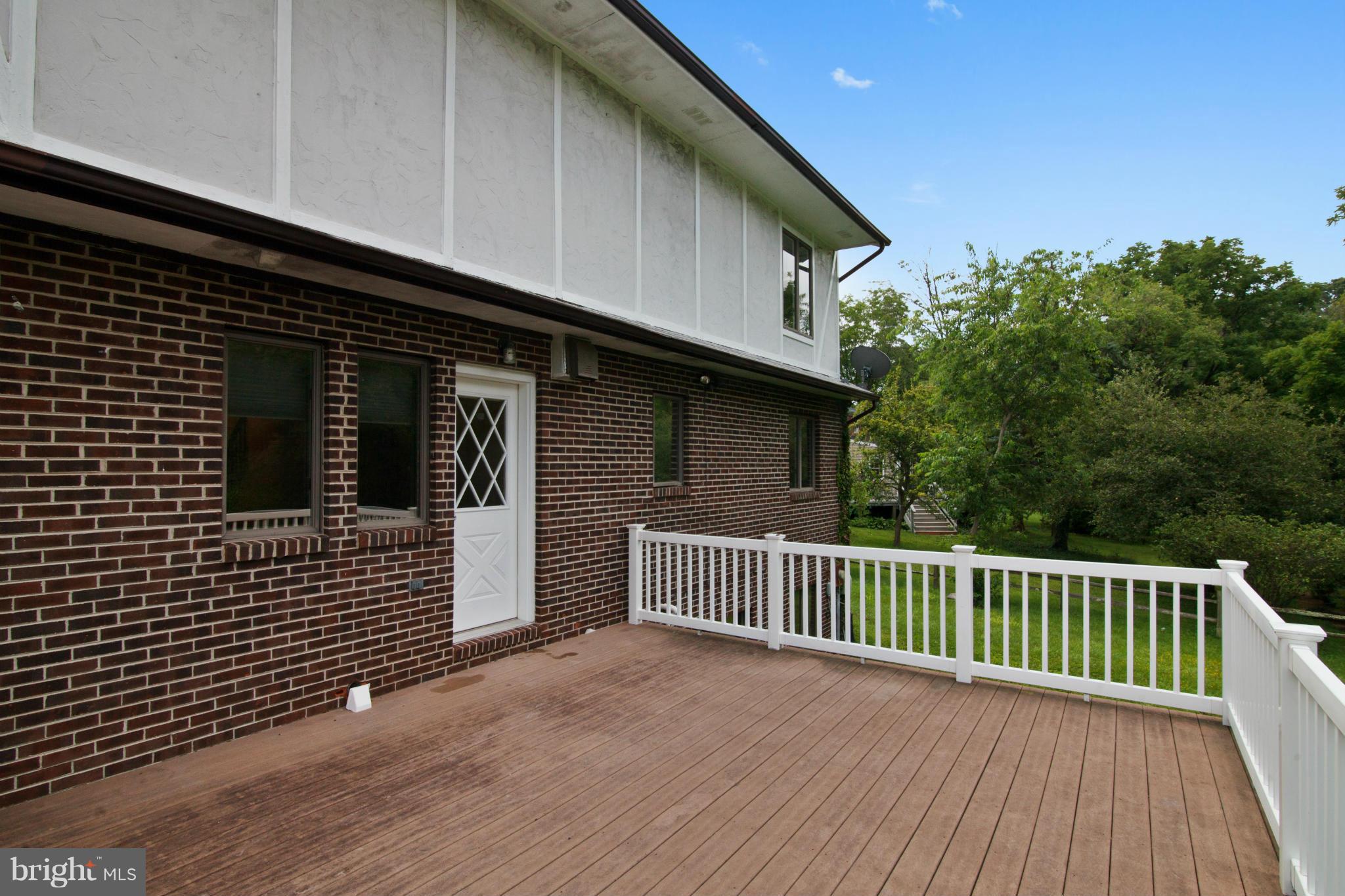 9002 Stonewall Road Manassas, VA 20110 - Photo 24 of 30 Exterior (Rear)