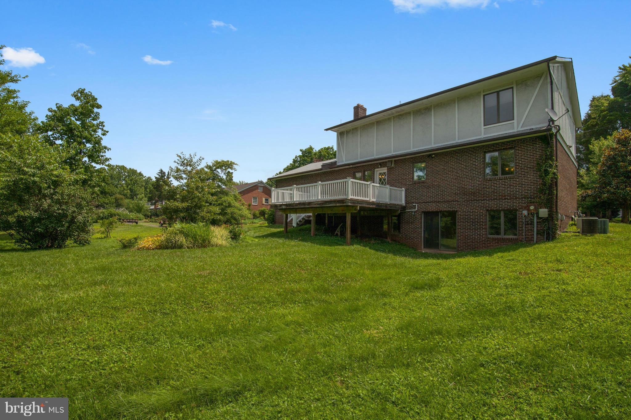 9002 Stonewall Road Manassas, VA 20110 - Photo 28 of 30 Exterior (Rear)