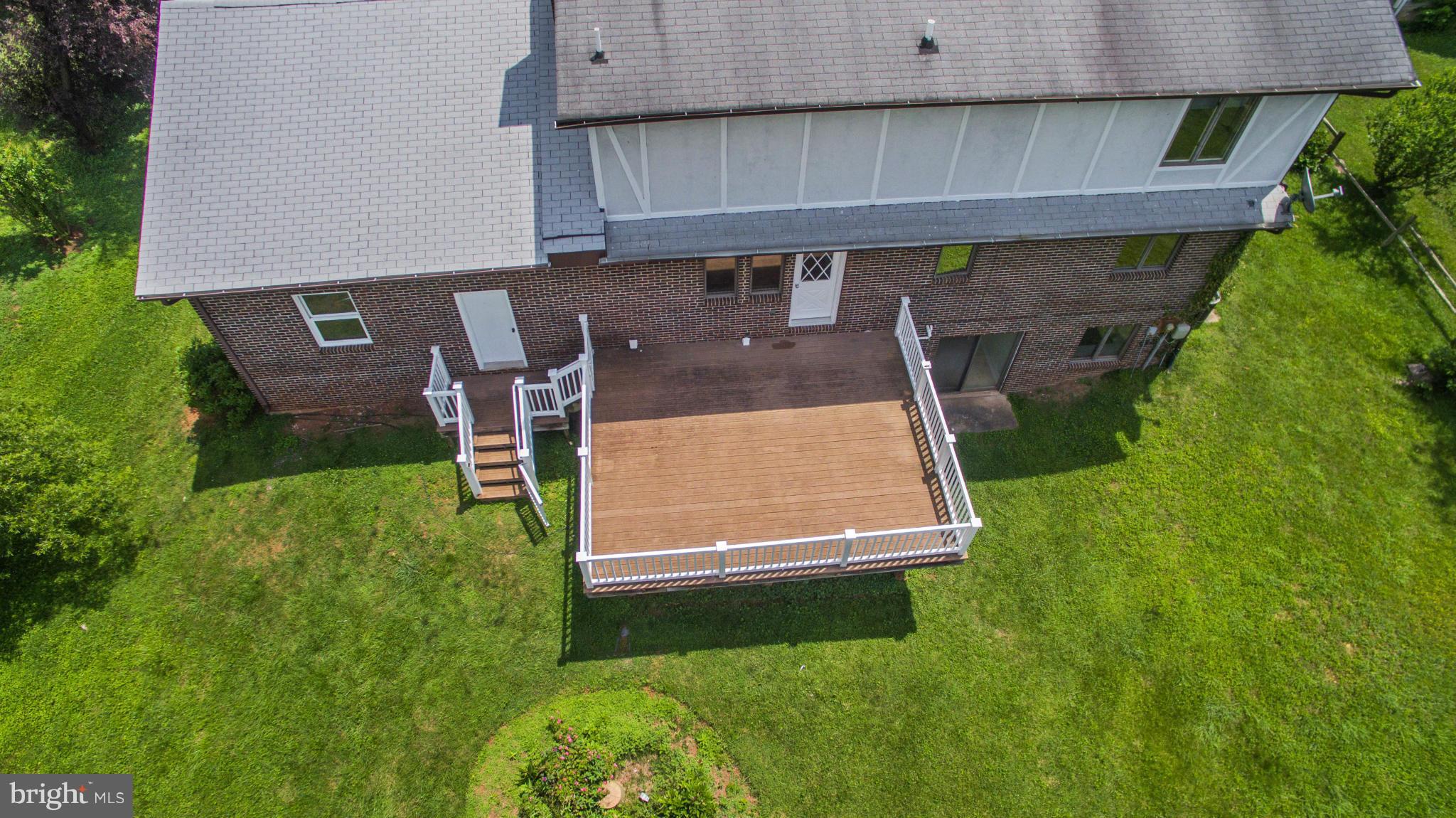 9002 Stonewall Road Manassas, VA 20110 - Photo 29 of 30 Exterior (Rear)