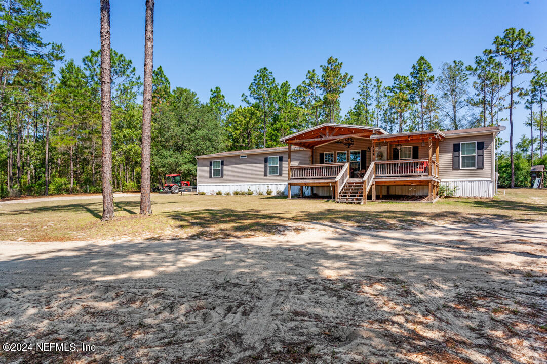134 Forest Hills Road Melrose, FL 32666 - Photo 1 of 37 Forest Hills Rd