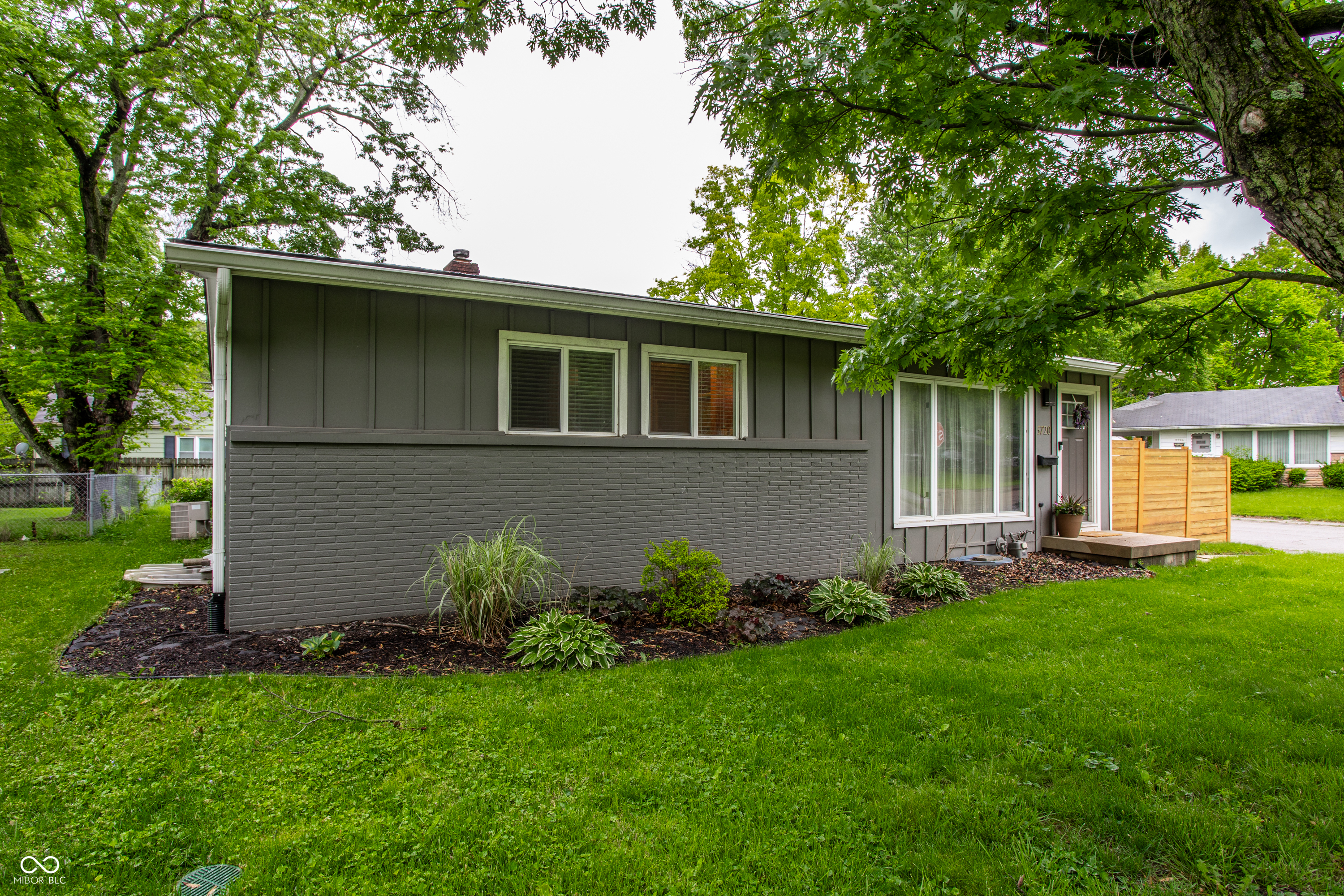 5720 North Rural Street Indianapolis, IN 46220 - Photo 3 of 33