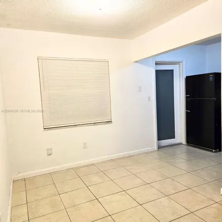 $2,400 | 2210 Southwest 46th Court, Unit 4, Dania Beach, FL 33312