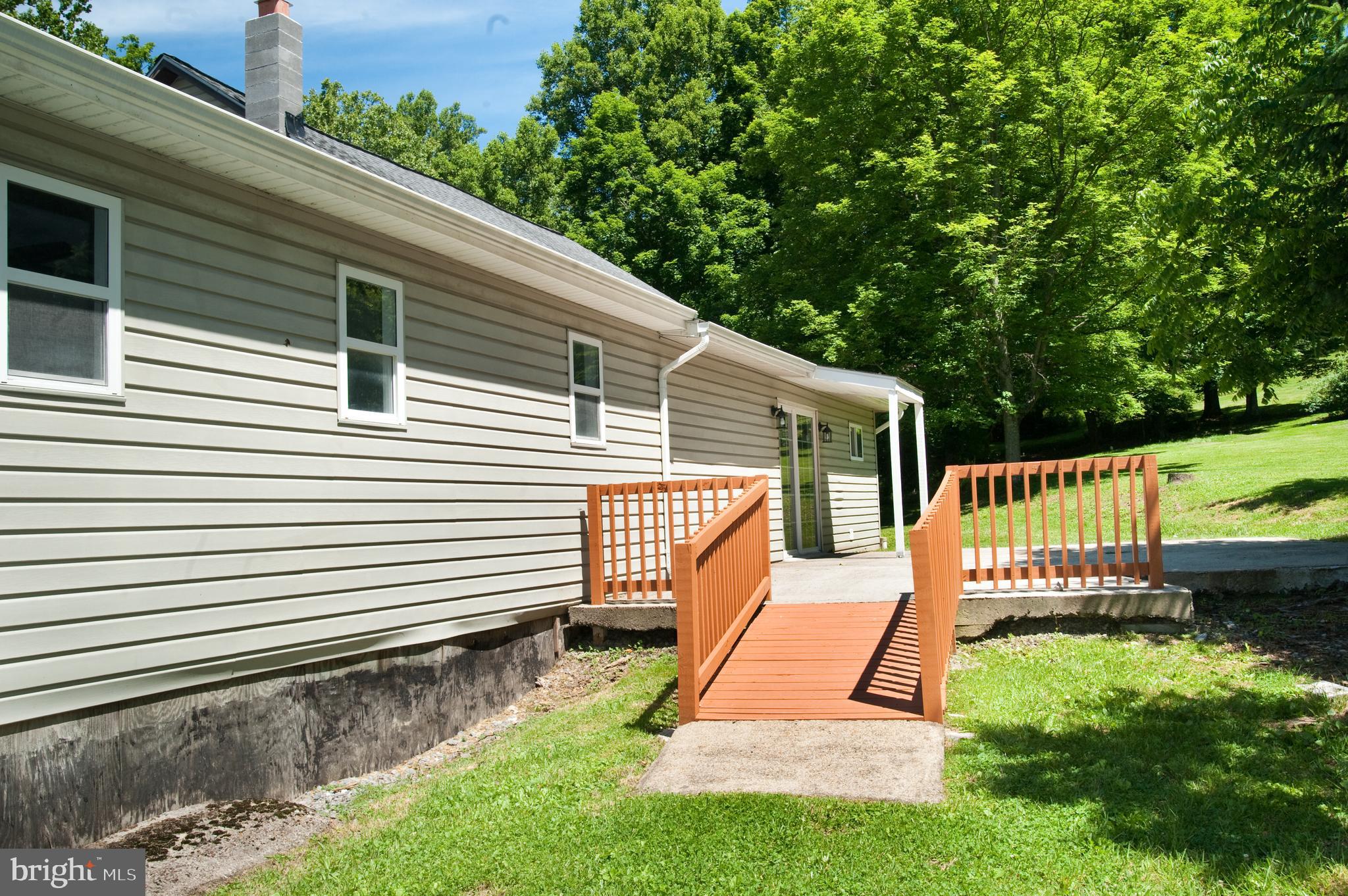 1866 Friendsville Addison Road Friendsville, MD 21531 - Photo 4 of 14 Gallery Image 4