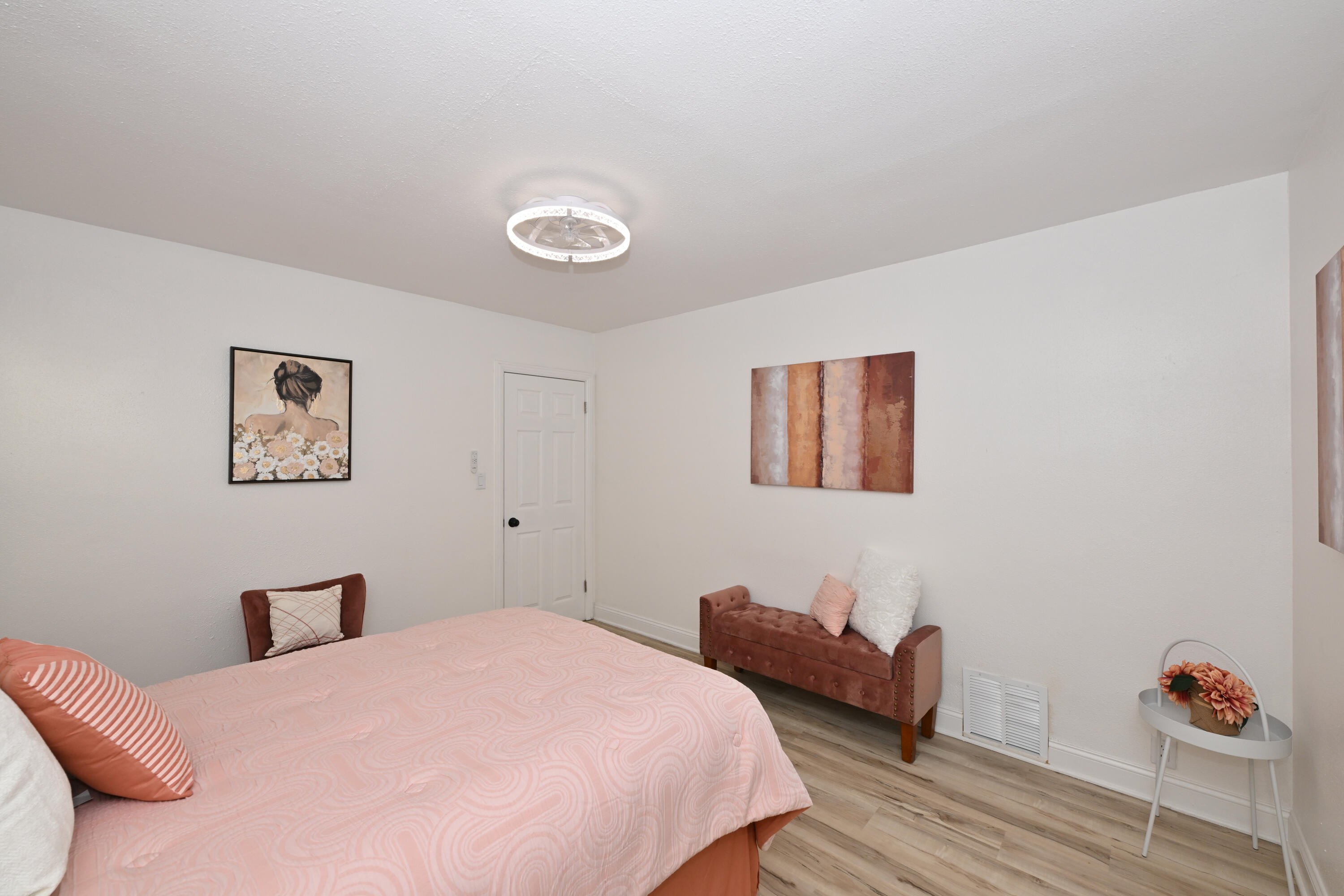 4208 North 19th Pl. Milwaukee, WI 53209 - Photo 19 of 35 Bedroom 3