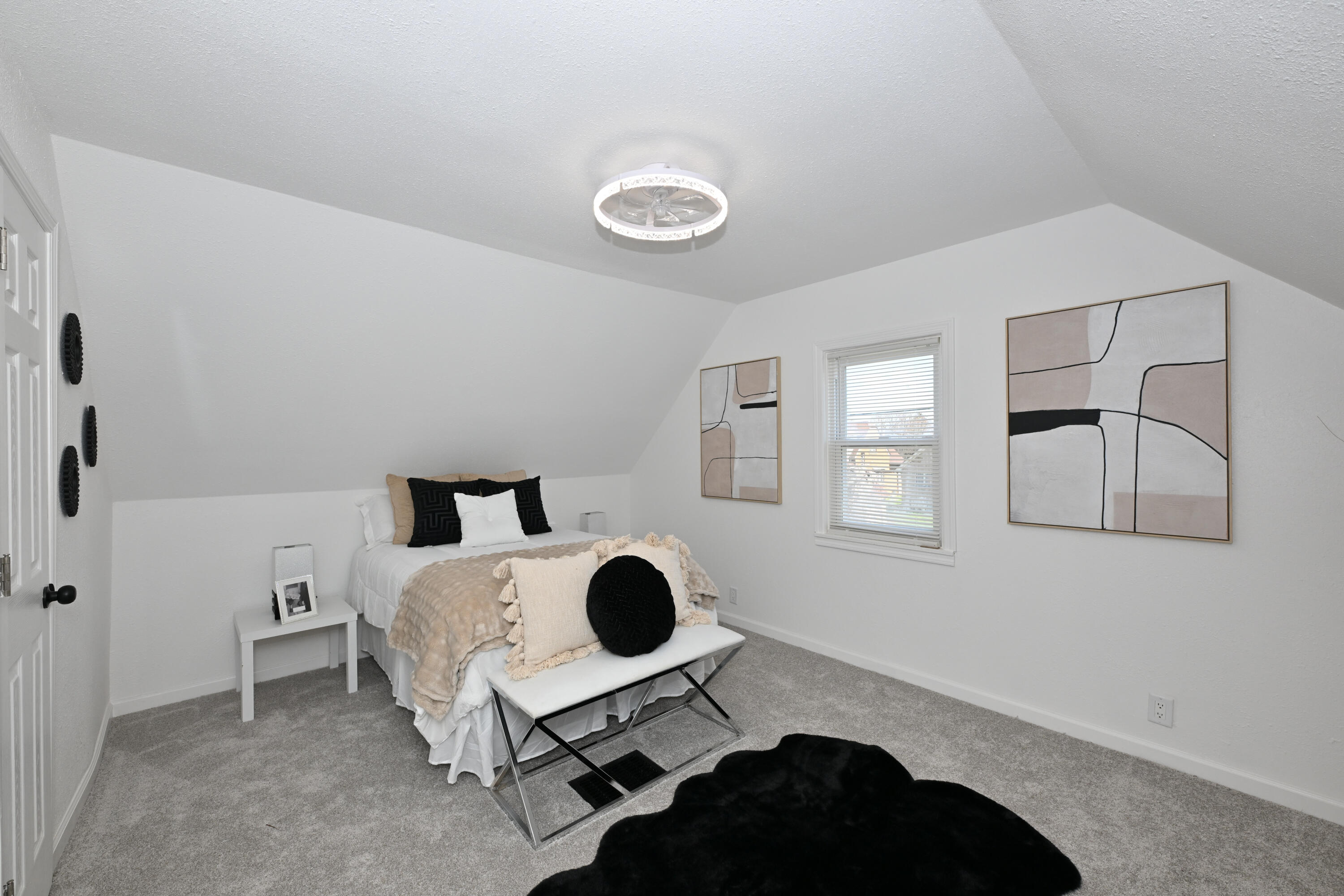 4208 North 19th Pl. Milwaukee, WI 53209 - Photo 20 of 35 Bedroom 2