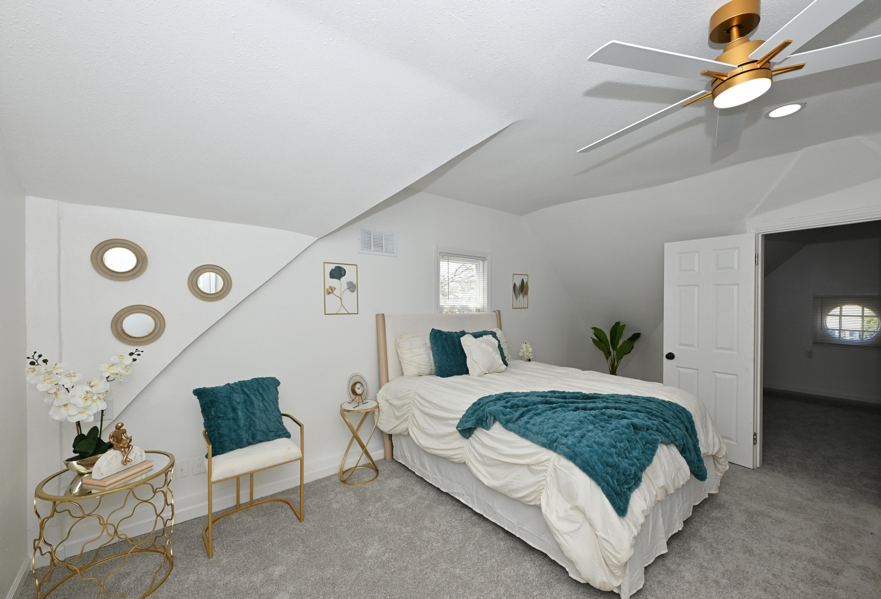 4208 North 19th Pl. Milwaukee, WI 53209 - Photo 22 of 35 Primary Bedroom