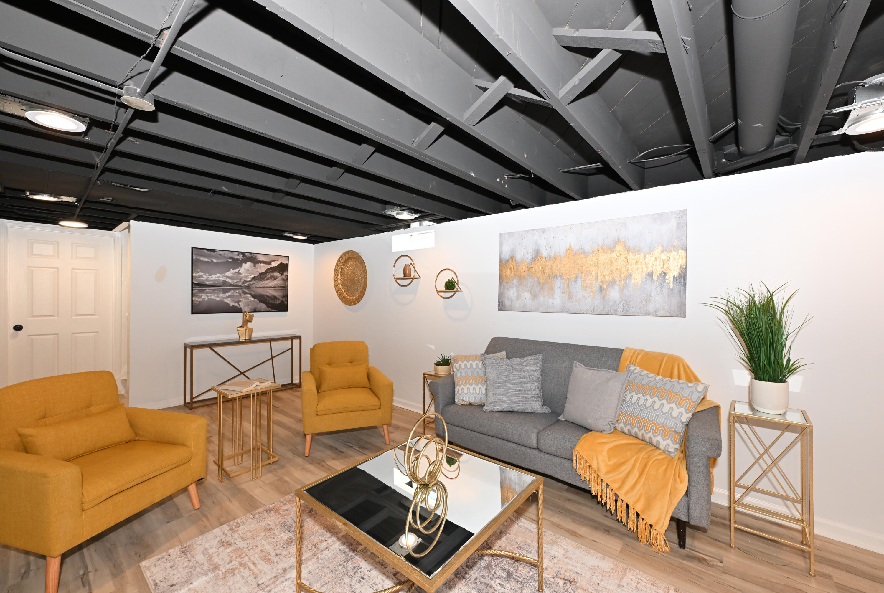 4208 North 19th Pl. Milwaukee, WI 53209 - Photo 31 of 35 Rec Room