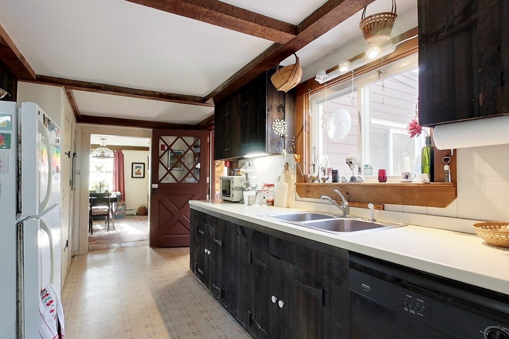 37 Nashua Road Groton, MA 01450 - Photo 5 of 30 Gallery Image 5