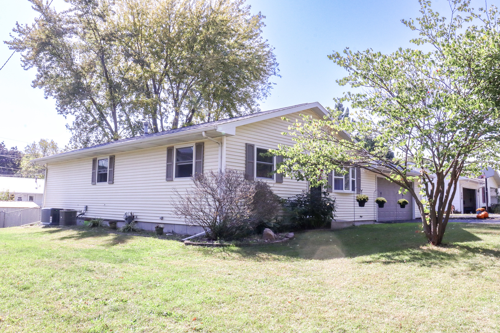 715 Lawrence Lane Prophetstown, IL 61277 - Photo 28 of 30