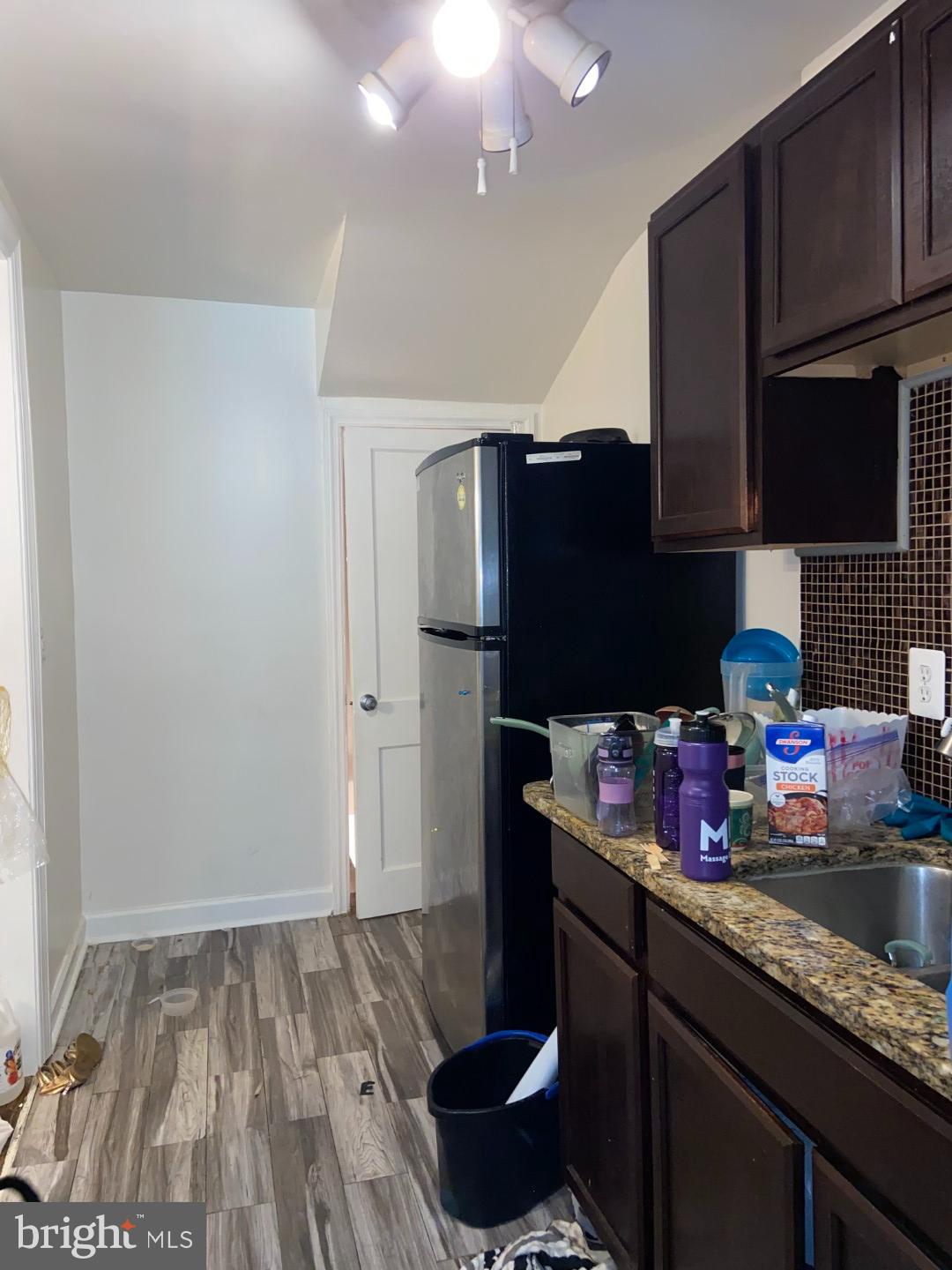 2454 Terra Firma Road Baltimore, MD 21225 - Photo 9 of 30 Gallery Image 9