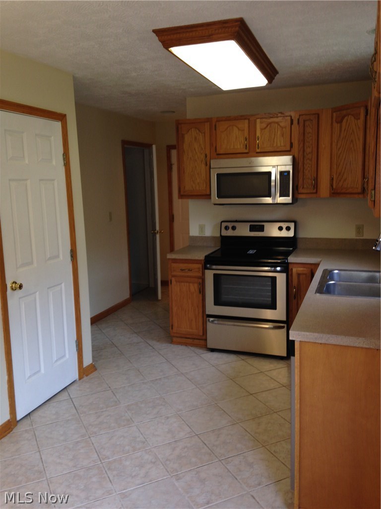 233 Louise Street Rittman, OH 44270 - Photo 2 of 14 Gallery Image 2