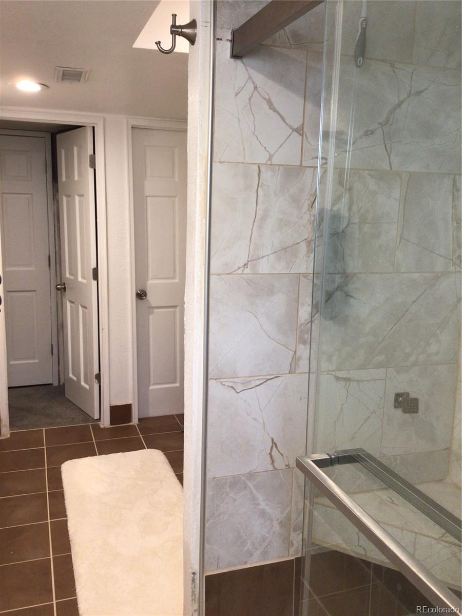 5545 Iran Street Denver, CO 80249 - Photo 11 of 20