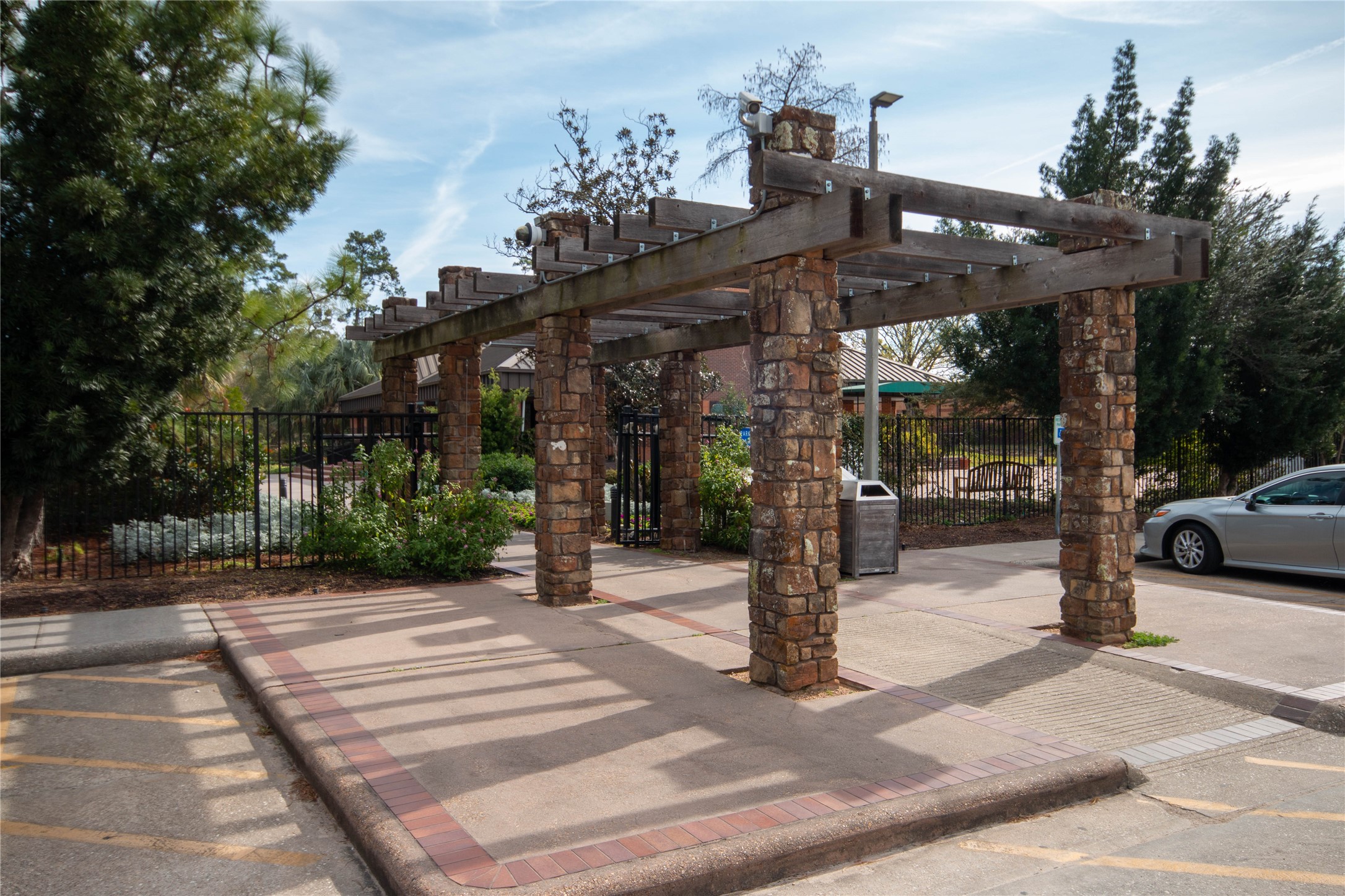 3013 Titleist Drive Spring, TX 77373 - Photo 21 of 24 entrance in Mercer Botanic gardens