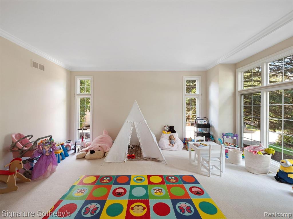 2085 Mapleridge Road Rochester Hills, MI 48309 - Photo 24 of 58