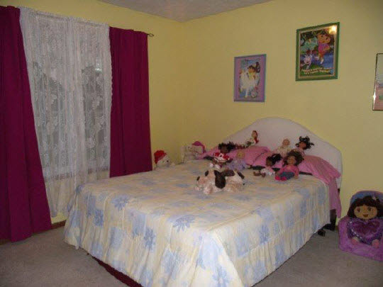 125 Pembroke Road Southwest Poplar Grove, IL 61065 - Photo 9 of 10 a bedroom with a bed and a closet