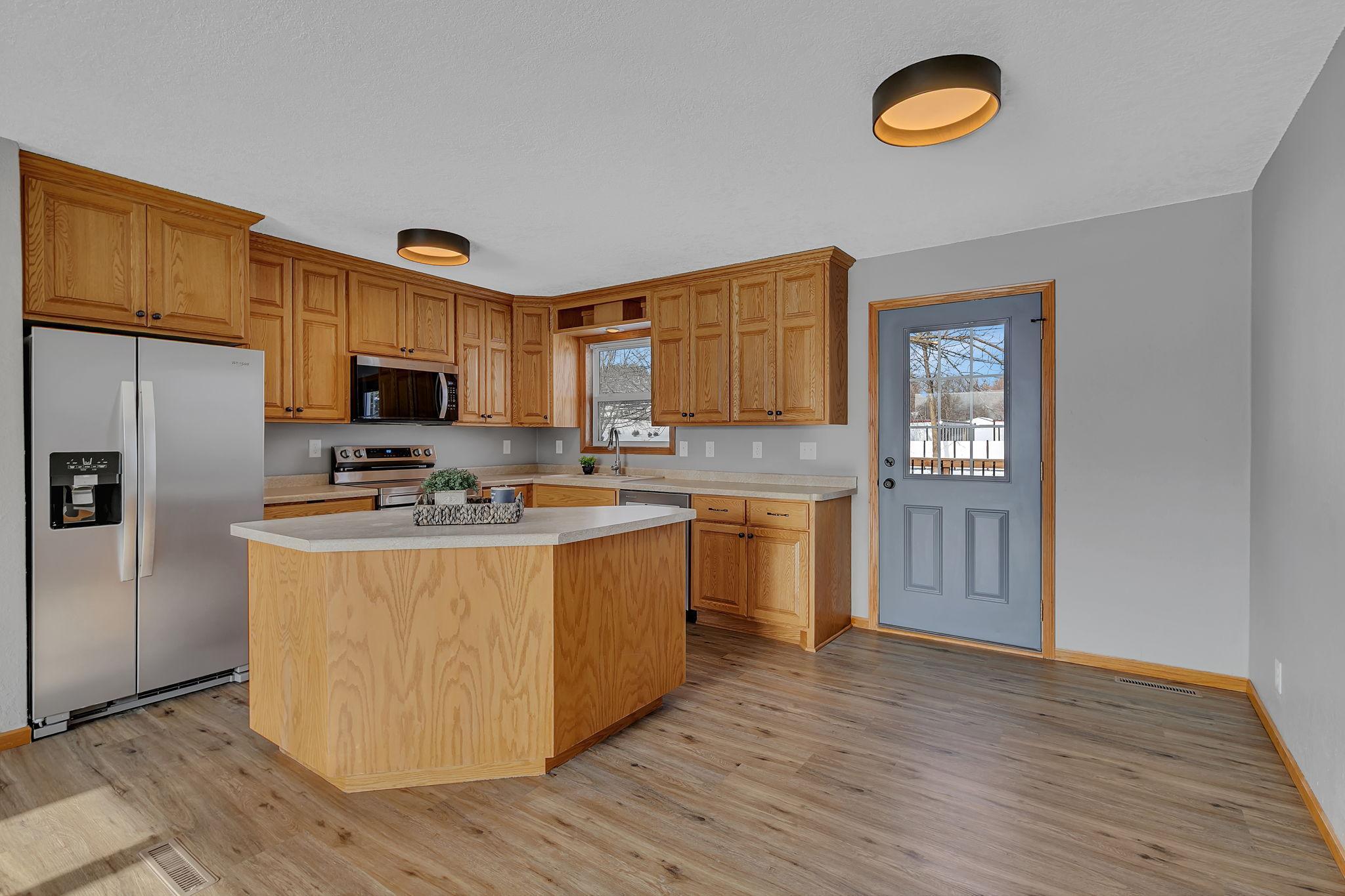 503 1st Street Southeast St. Stephen, MN 56375 - Photo 4 of 32