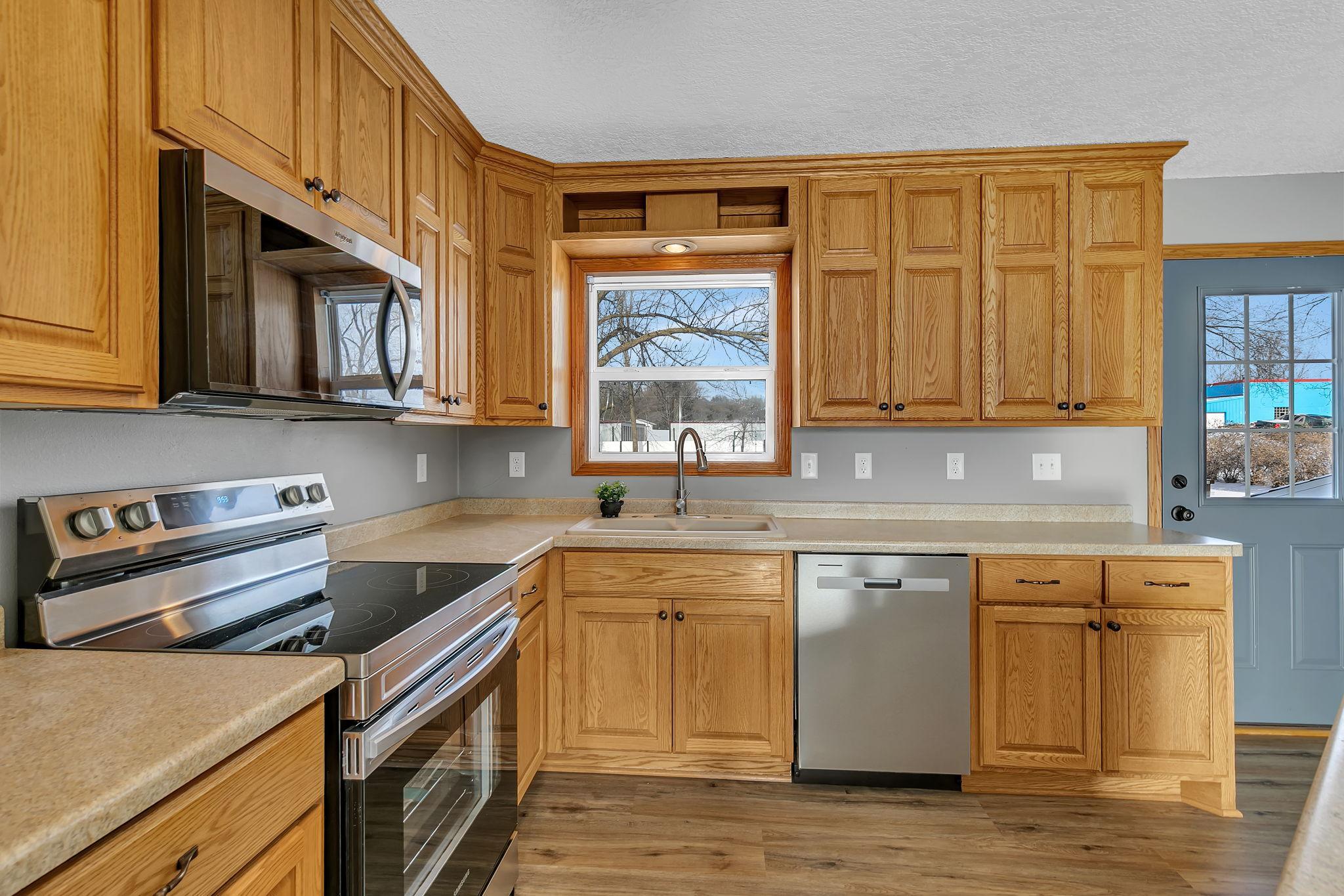 503 1st Street Southeast St. Stephen, MN 56375 - Photo 5 of 32