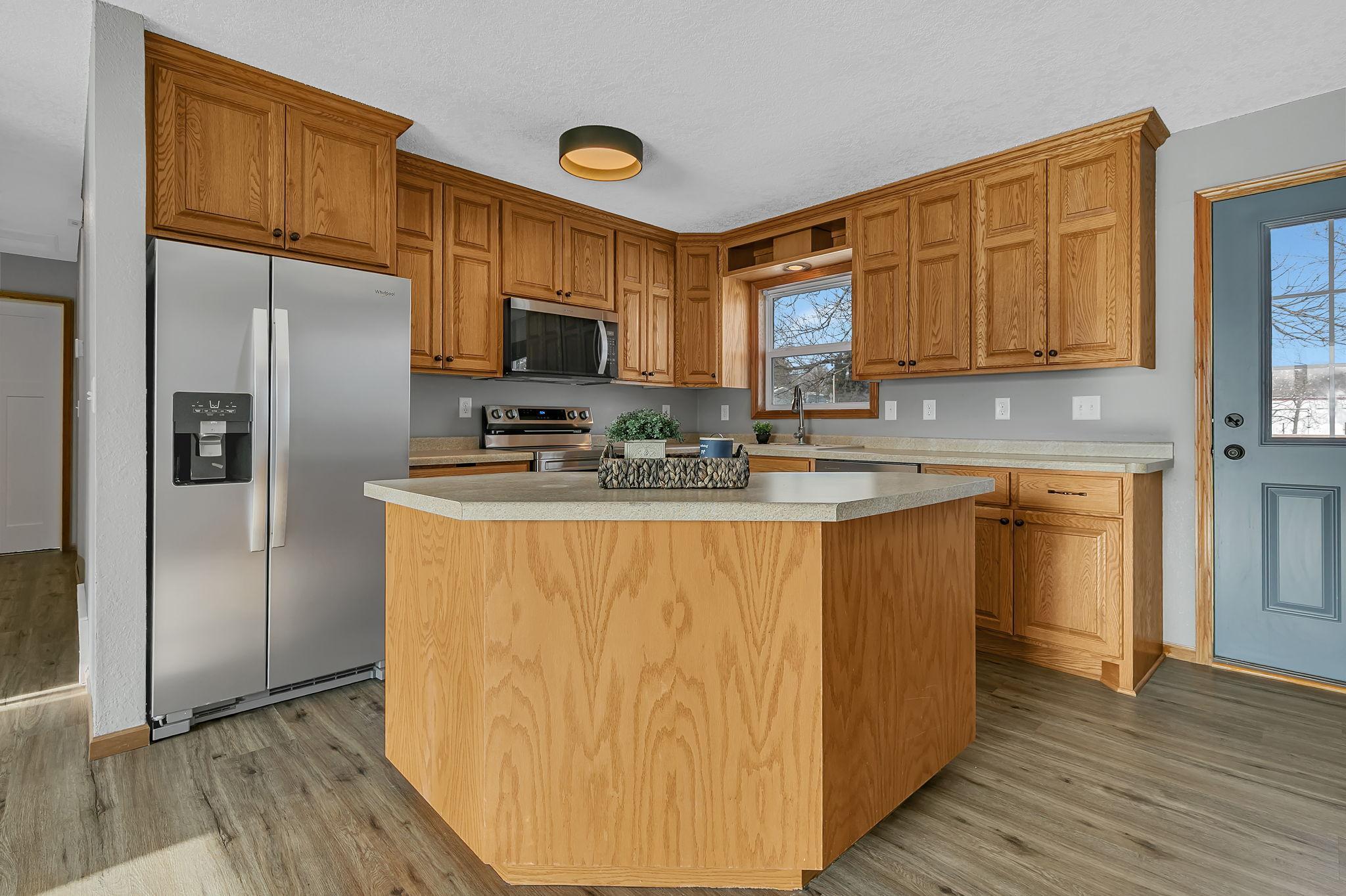 503 1st Street Southeast St. Stephen, MN 56375 - Photo 7 of 32