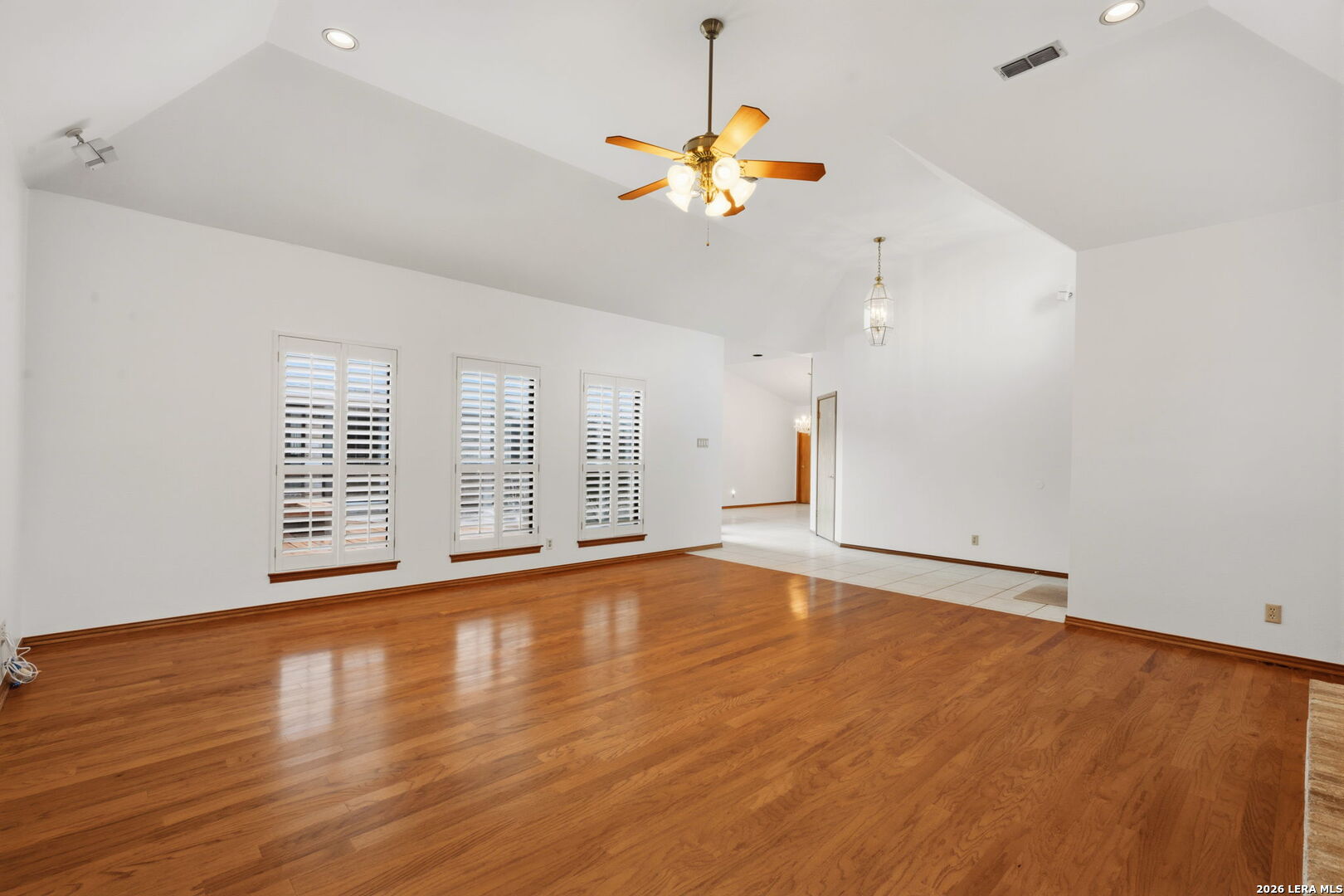 5918 Brook Falls Windcrest, TX 78239 - Photo 8 of 34