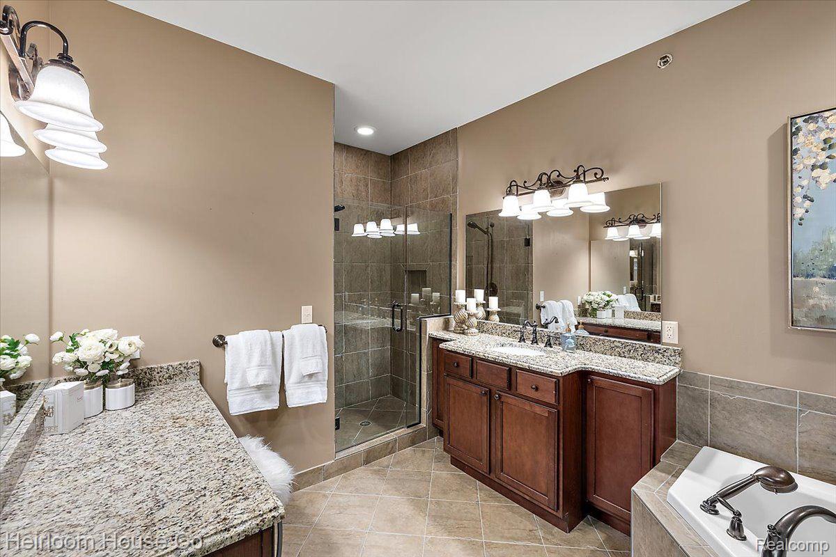 45926 South Stonewood Road Canton, MI 48187 - Photo 25 of 73
