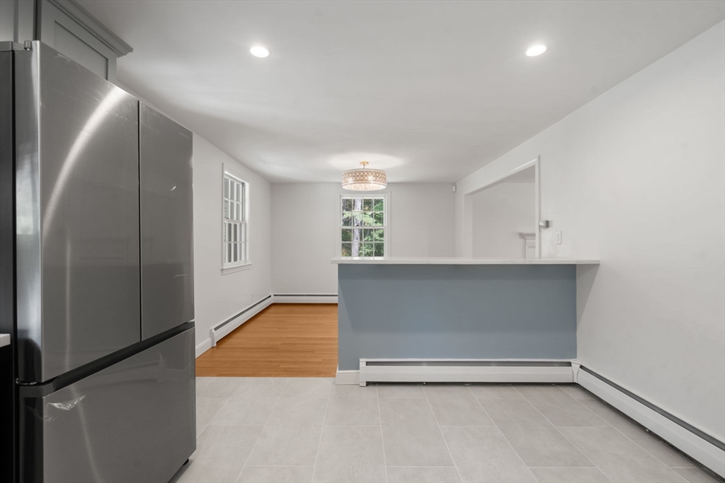 13 Valley Road Dover, MA 02030 - Photo 7 of 33