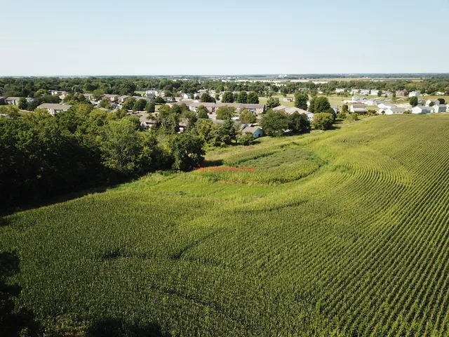 $3,200,000 | 0 North Division Street, Harvard, IL 60033