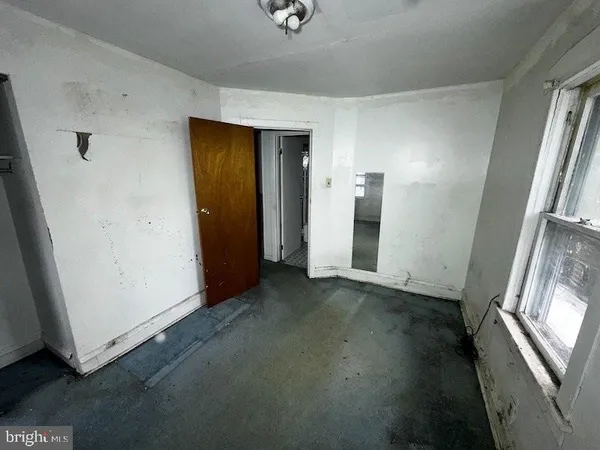 $149,000 | 300 Linden Avenue, Oaklyn, NJ 08107