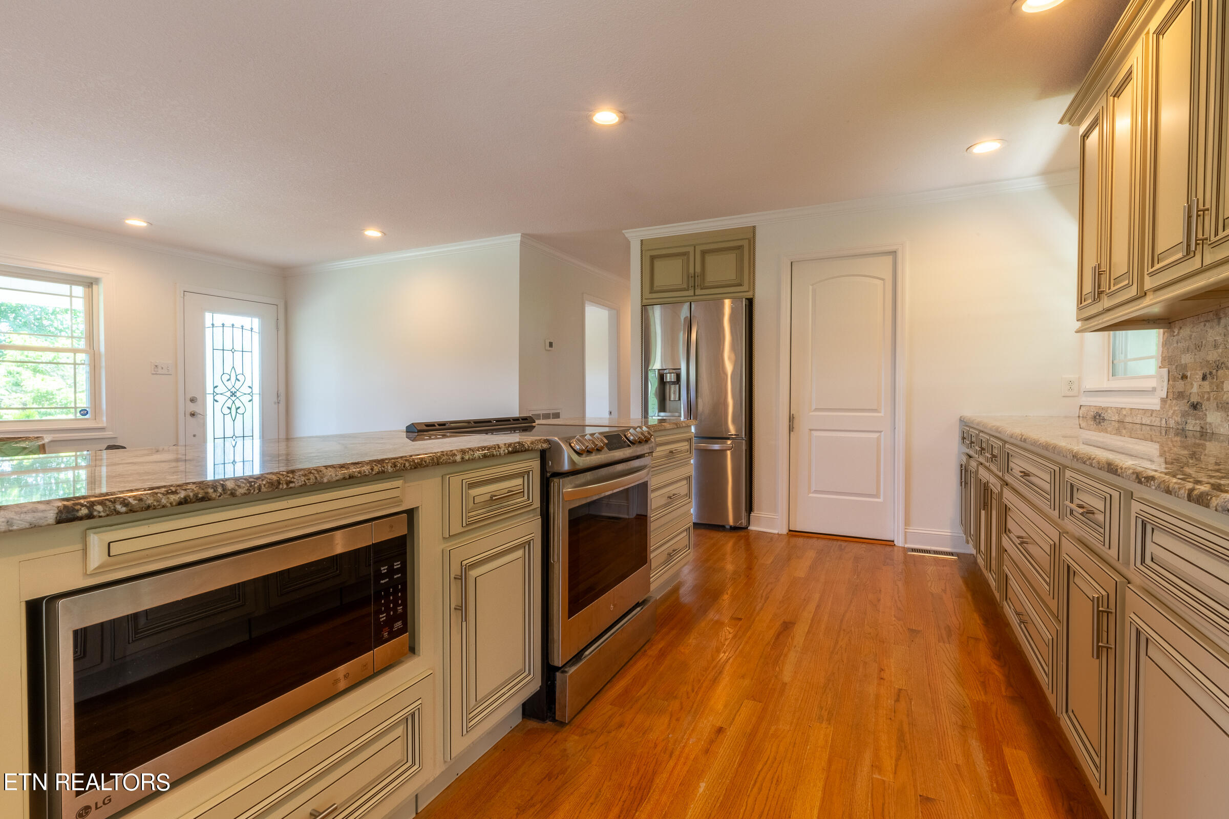 8732 Majors Road Knoxville, TN 37938 - Photo 21 of 34 Kitchen Area