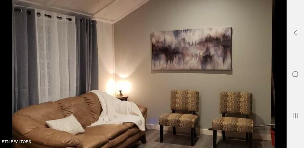 8732 Majors Road Knoxville, TN 37938 - Photo 30 of 34 Living Room