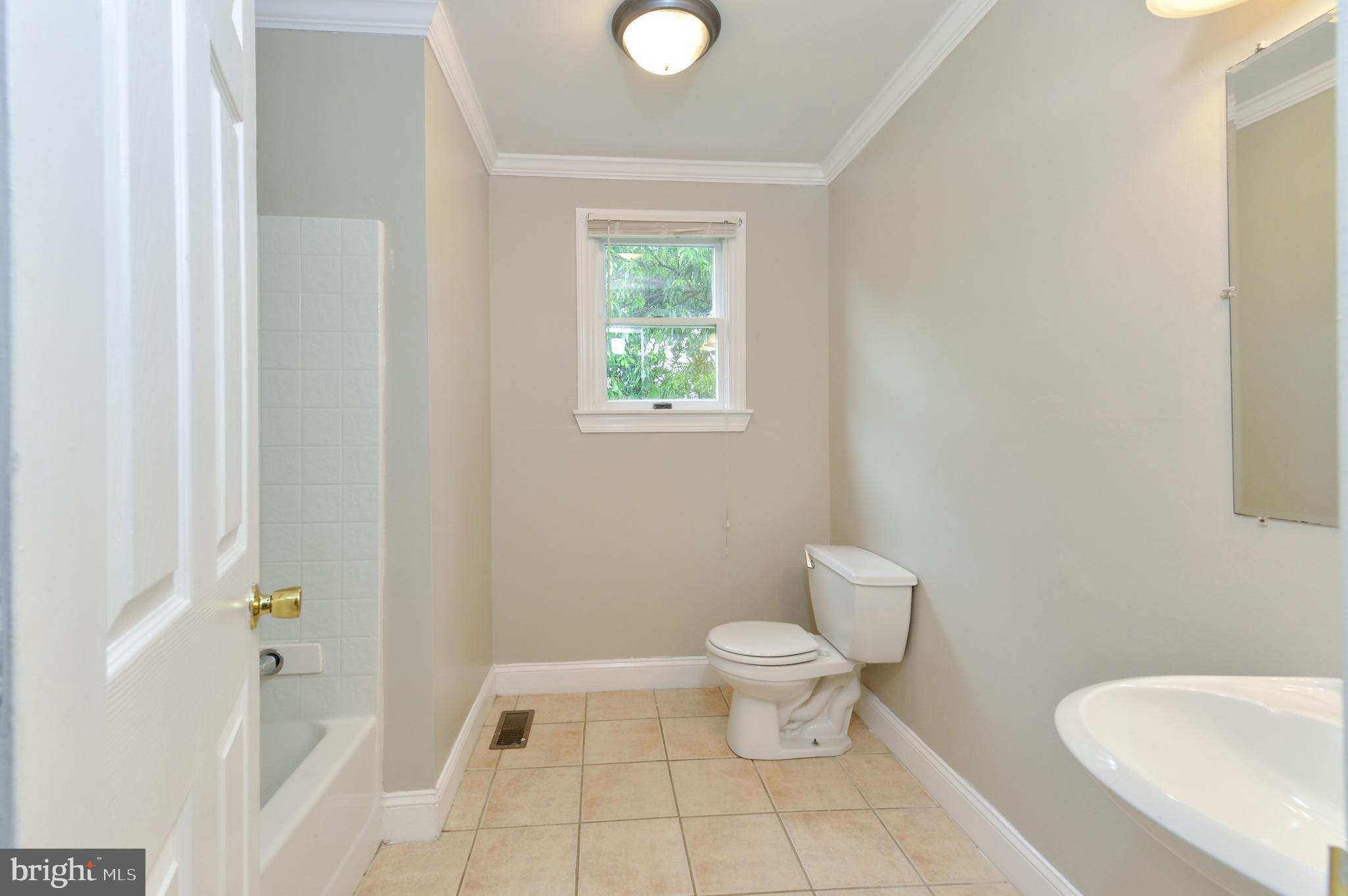 135 Milestone Road Elkton, MD 21921 - Photo 12 of 21 Main level full bath