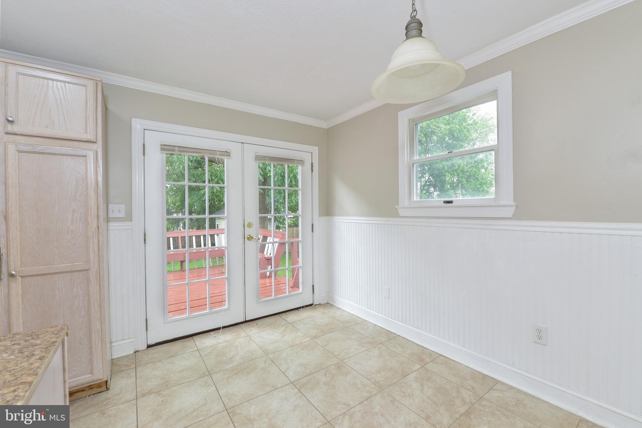 135 Milestone Road Elkton, MD 21921 - Photo 9 of 21 Kitchen eat in area