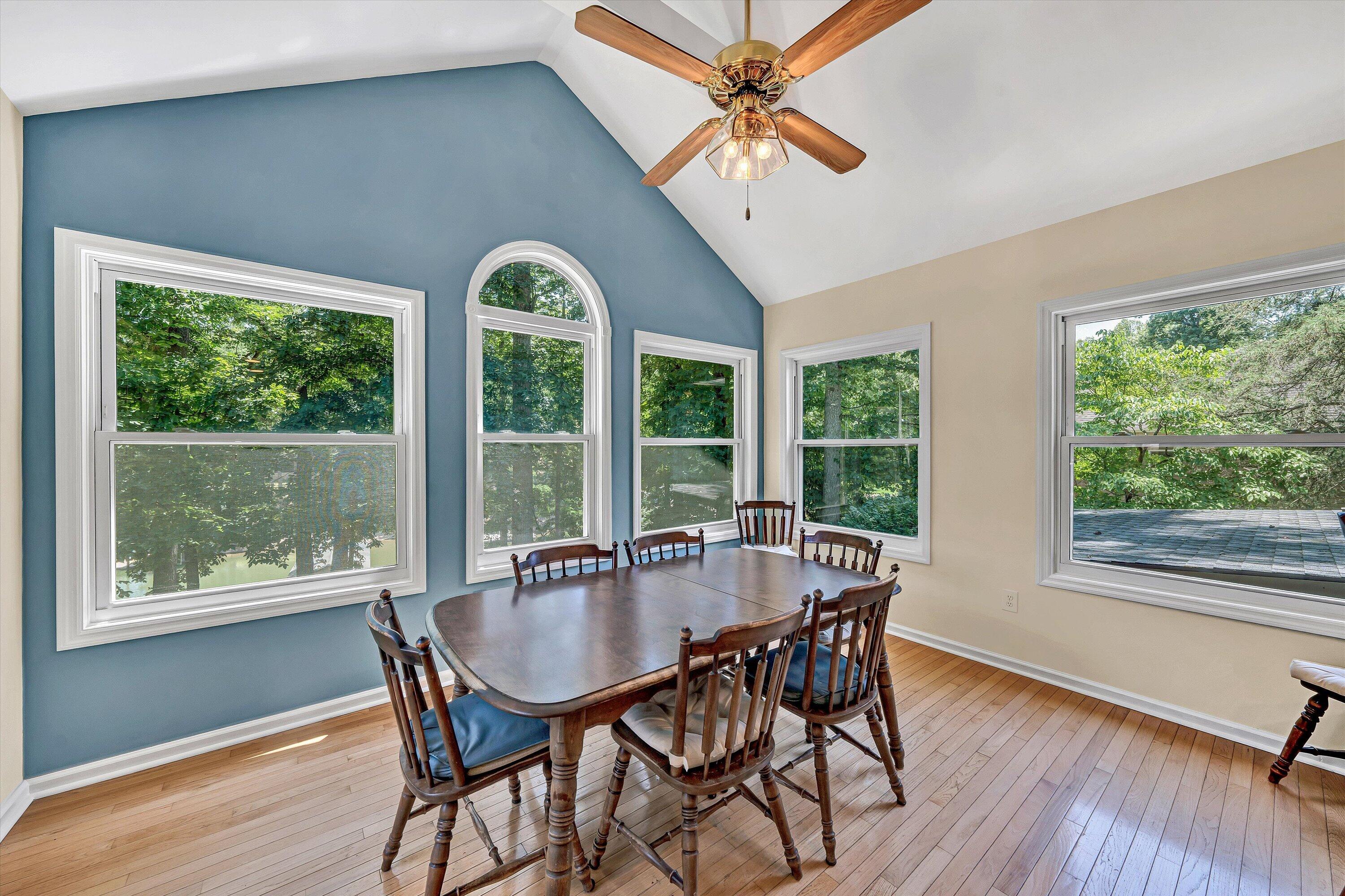 274 Woodbrook Road Moneta, VA 24121 - Photo 11 of 43 13-DSC00216