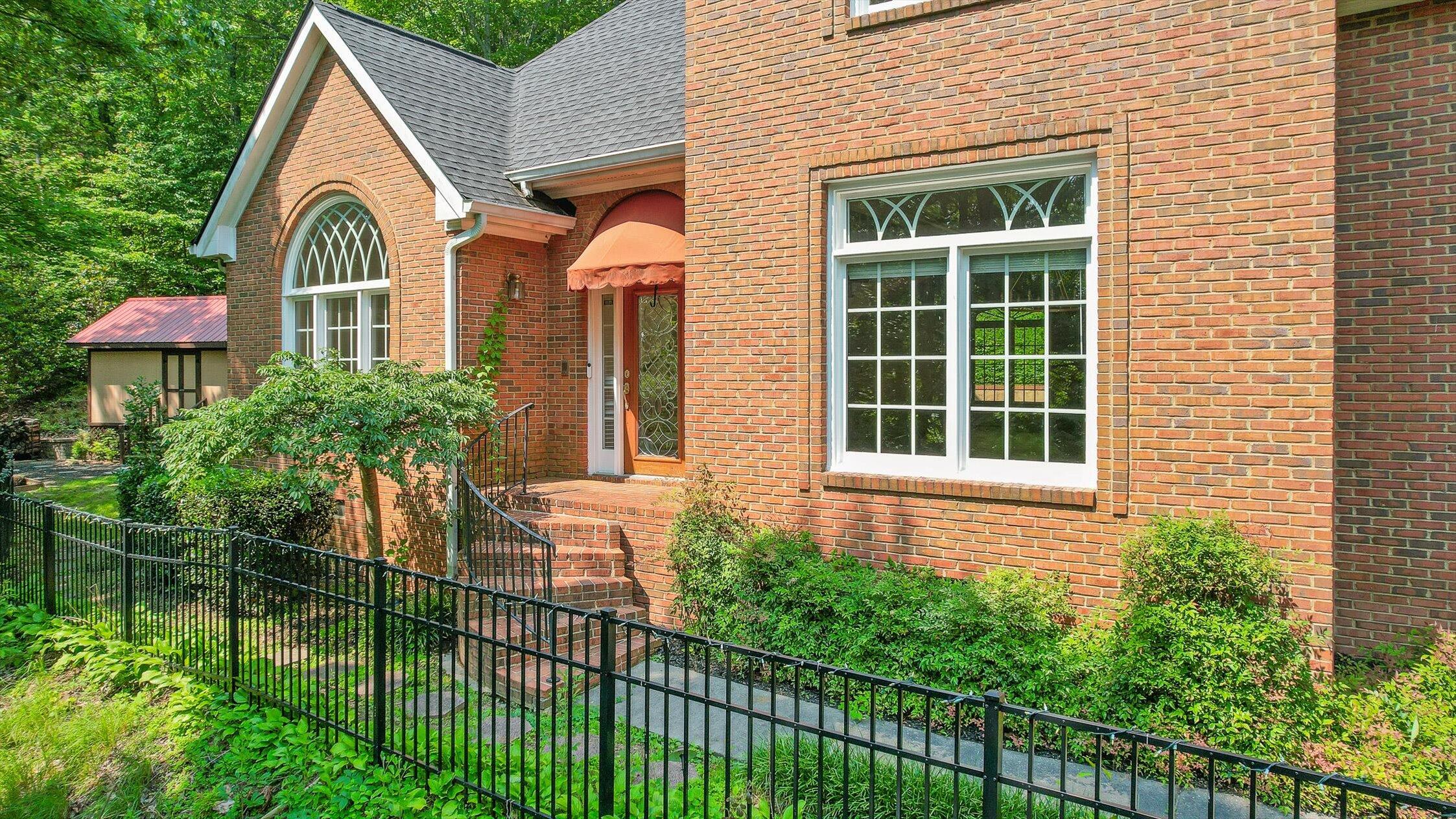 2001 Eagle Point Drive Dalton, GA 30720 - Photo 3 of 58 47-Eagle-46