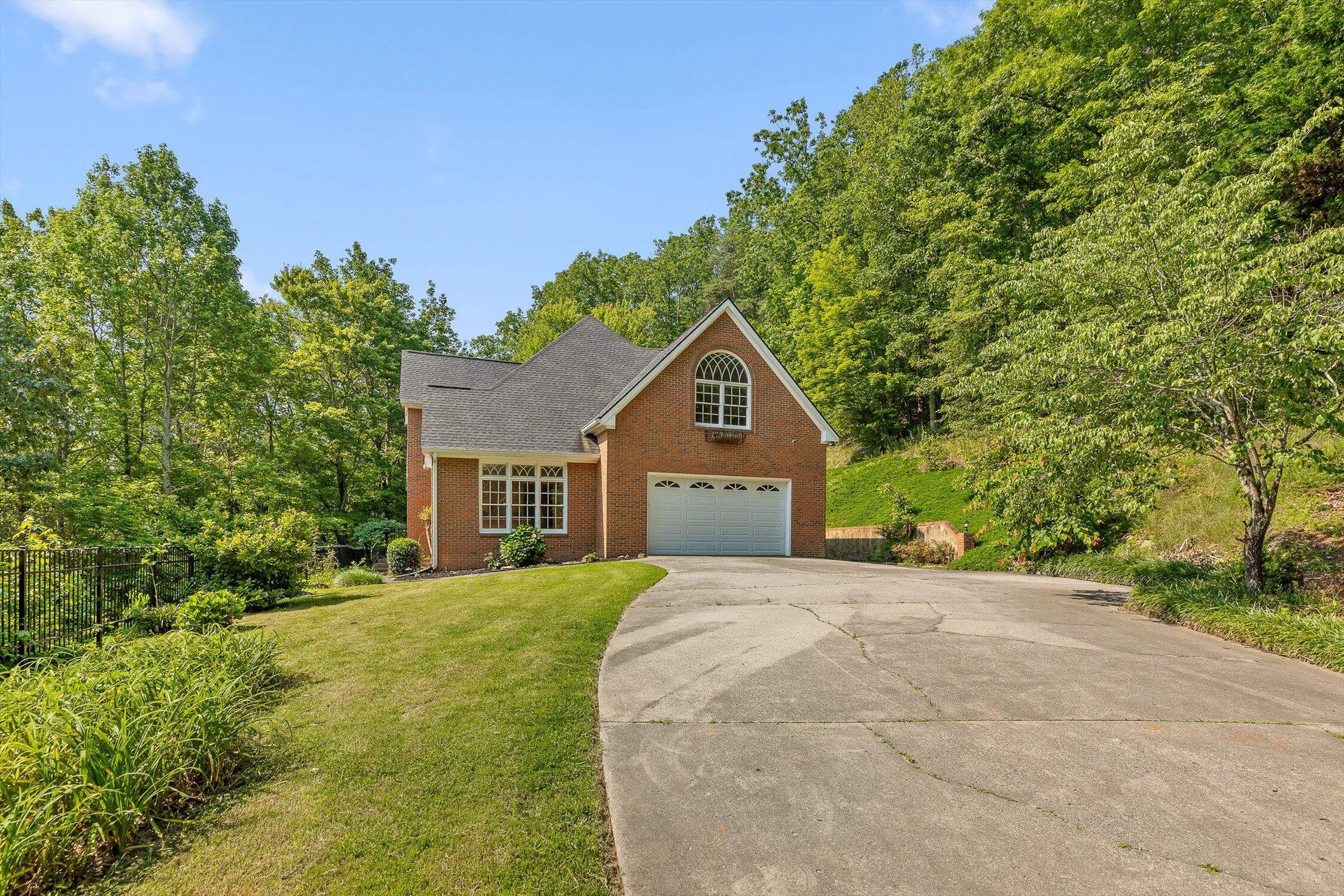 2001 Eagle Point Drive Dalton, GA 30720 - Photo 7 of 58 03-Eagle-1