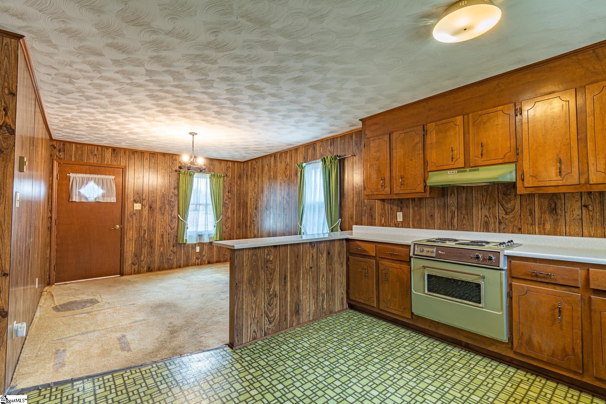 5045 Jug Factory Road Campobello, SC 29322 - Photo 6 of 20