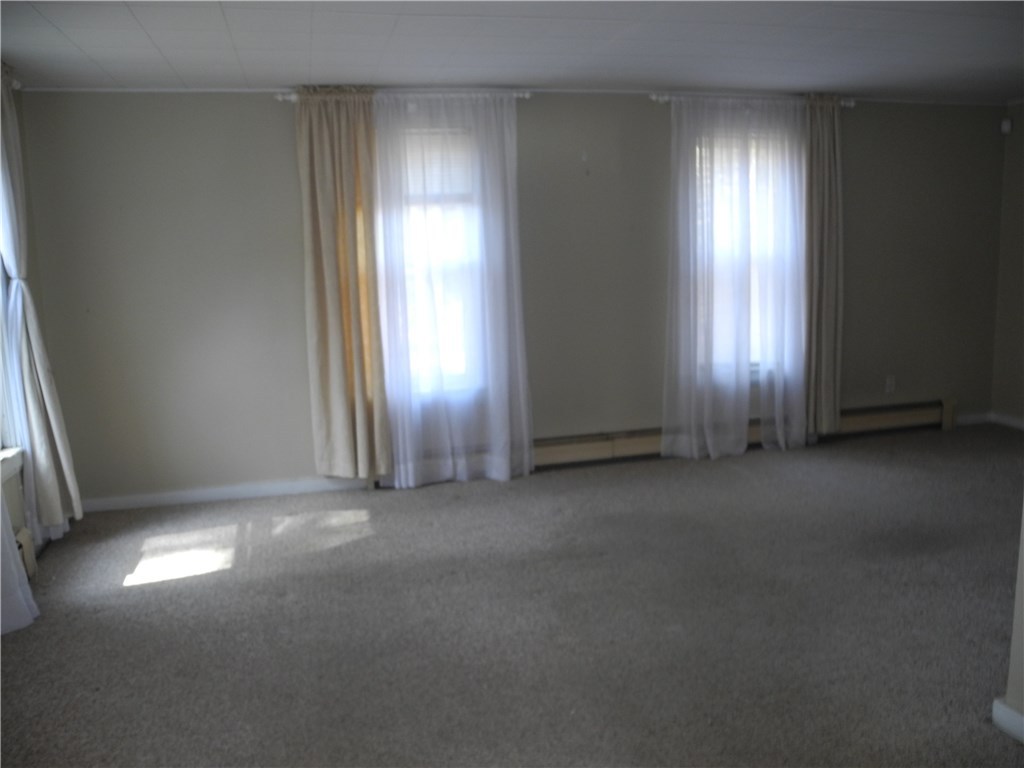 10 Vale Street Coventry, RI 02816 - Photo 12 of 26